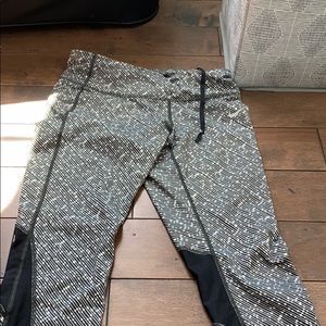 nike running leggings